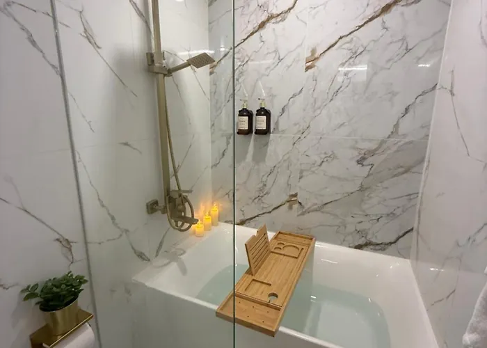 Apartamento Azure 2br View Suite- Bathtub, Smart Toilet, Netflix