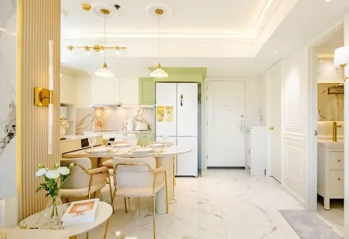 Azure 2br View Suite- Bathtub, Smart Toilet, Netflix * Manila